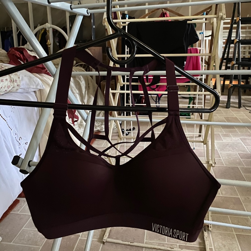 Victoria Sport Incredible Lightweight Sports bra